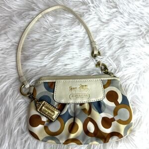 COACH Madison Graphic Op Art Wristlet